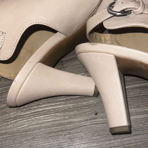 ✨Naturalizer Dawn Leather Platform Sz 6.5 Shootie✨ - Picture 8 of 10